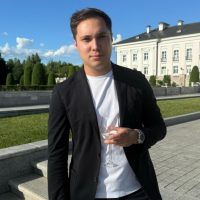 Олег Факеев