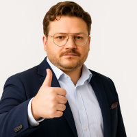 Денис Стукалин