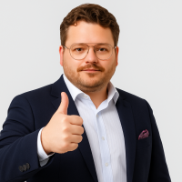 Денис Стукалин